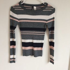 Color stripe knit